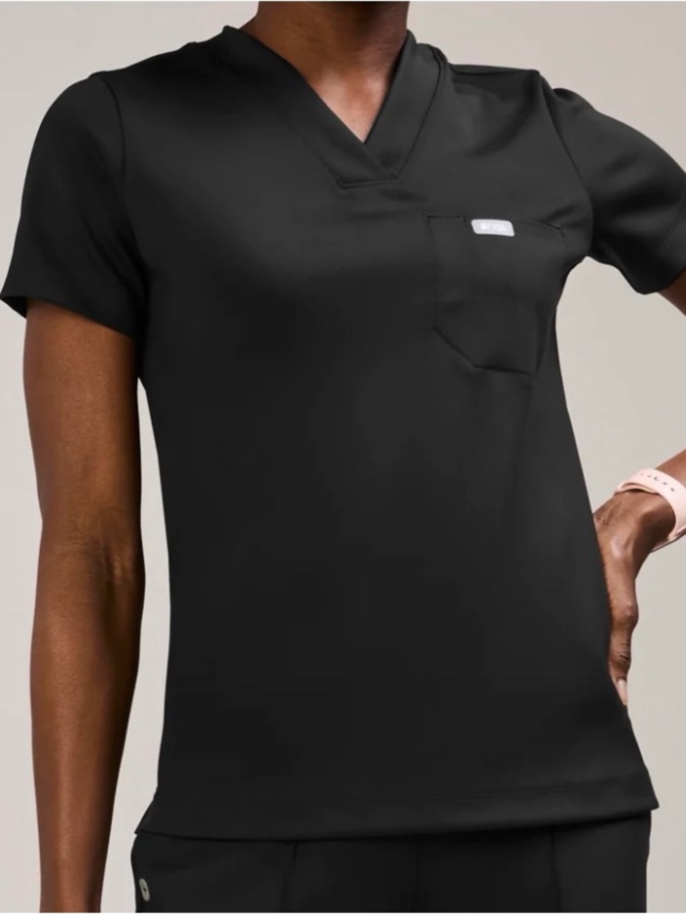 Women’s V-Neck Scrub Top in Black